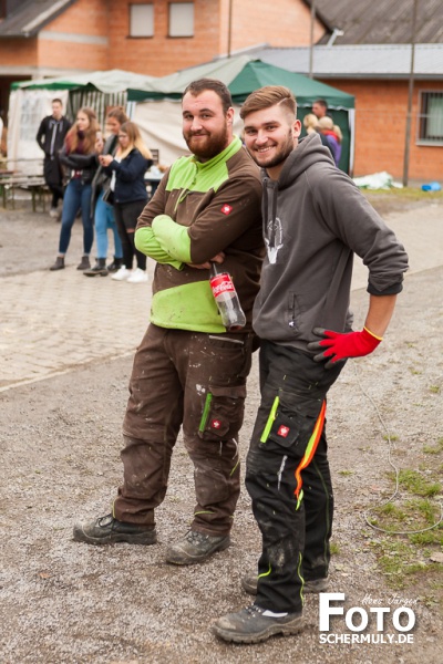 2019.10.05_Kirmesbaumstellen KB 19 Niederbrechen (9 von 107)