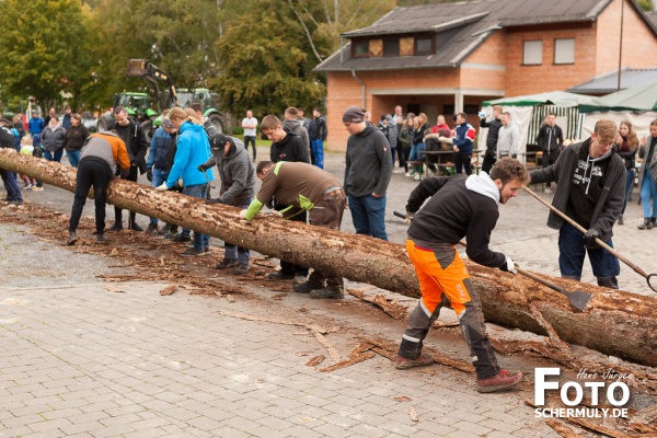 2019.10.05_Kirmesbaumstellen KB 19 Niederbrechen (10 von 107)