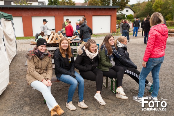 2019.10.05_Kirmesbaumstellen KB 19 Niederbrechen (18 von 107)