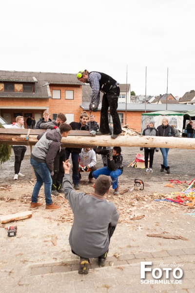 2019.10.05_Kirmesbaumstellen KB 19 Niederbrechen (33 von 107)