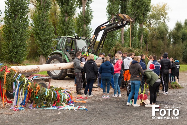 2019.10.05_Kirmesbaumstellen KB 19 Niederbrechen (39 von 107)