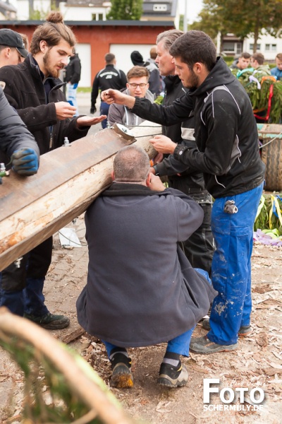 2019.10.05_Kirmesbaumstellen KB 19 Niederbrechen (46 von 107)