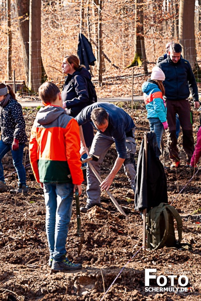 2022.03.19_1250 Baum-Pfanzaktion in Oberbrechen (110 von 157)