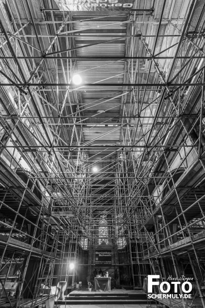 Kirche St. Maximin eingeruestet (1 von 78).jpg (4 von 78)